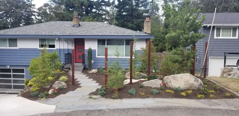 Custom garden landscaping in Seattle, WA - Nancy Fritz Designs