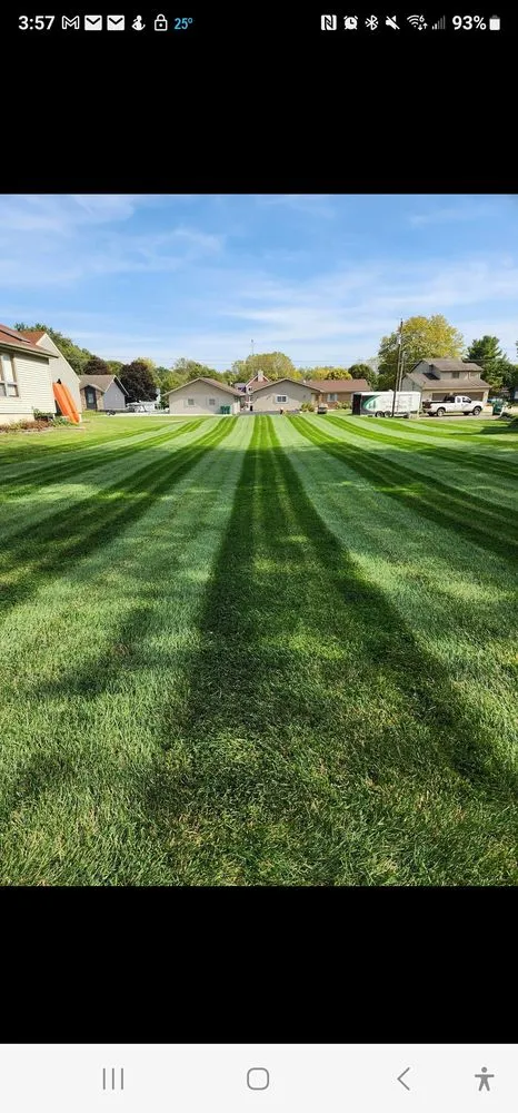 Custom landscape design in Larwill, IN - Nanneman Lawn Service