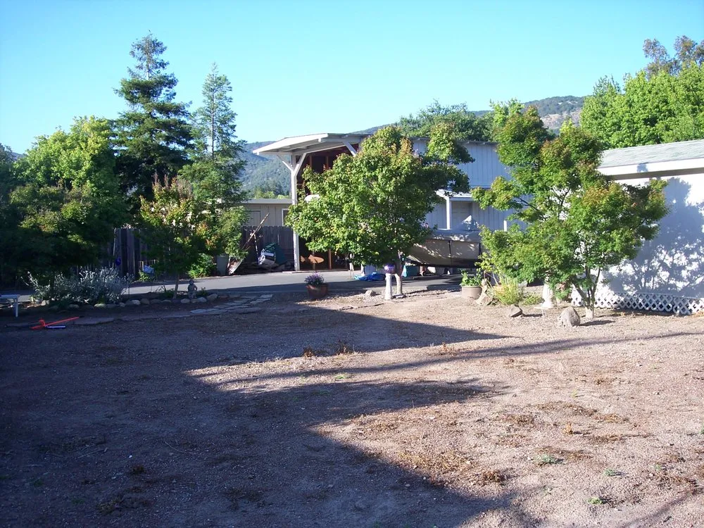 Top-rated lawn care service in Napa, CA by Napa Valley Lawn & Garden Co.