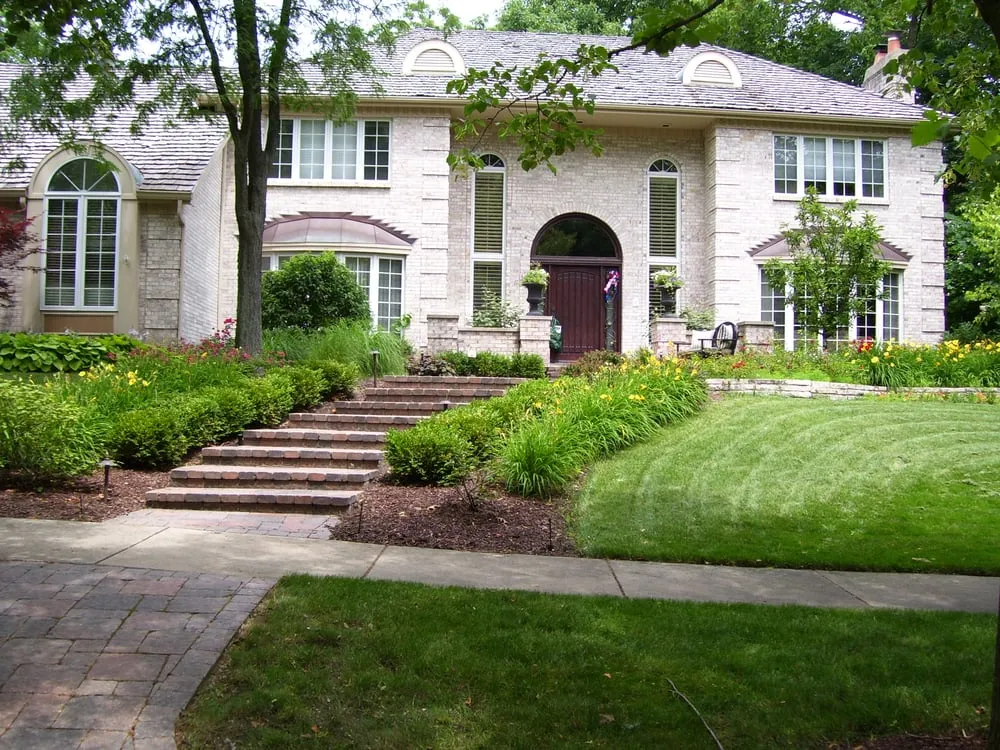 Local landscaping services in Plainfield, IL - Naper Lawn Works