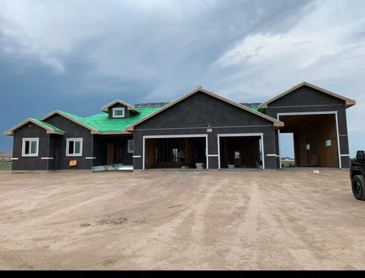 Naranjo Construction Logo