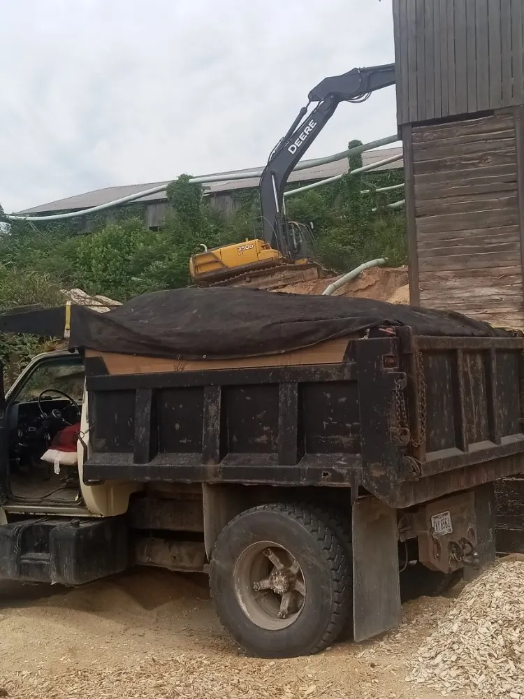 Reliable yard maintenance with custom design across Bethesda, OH - Nardos lawncare and landscape