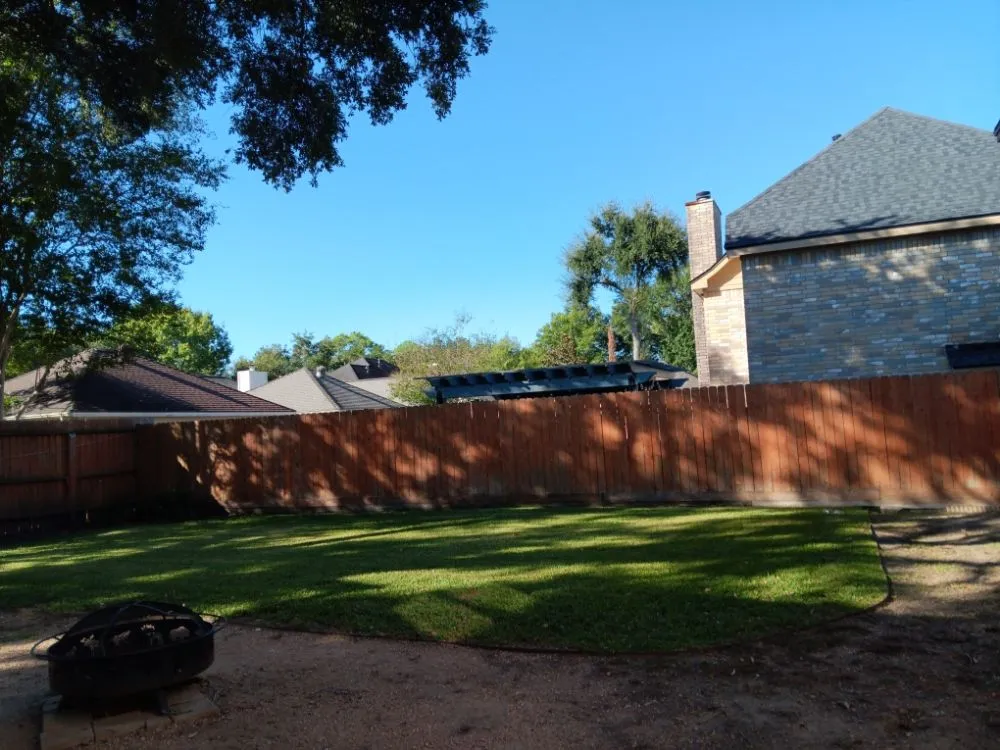 Professional garden landscaping in Houston, TX by Nasario Lara