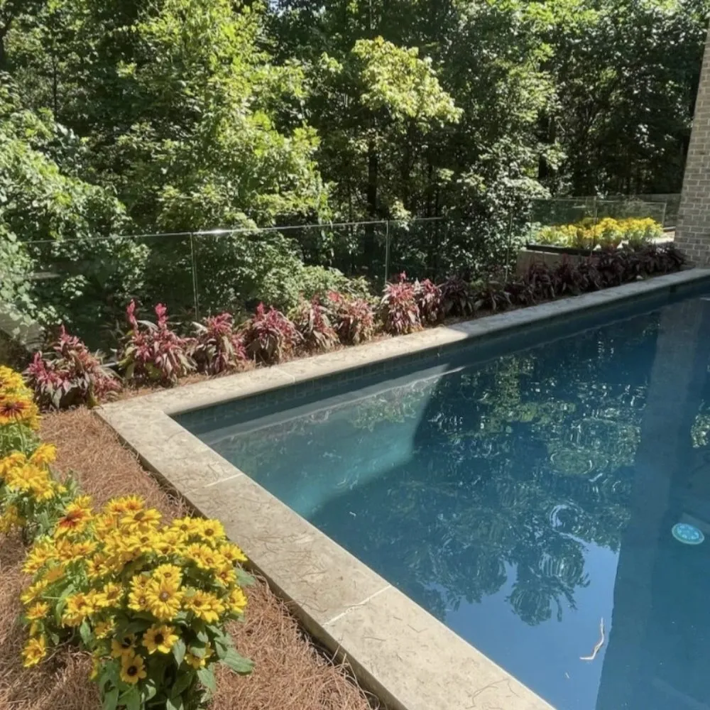 Local lawn mowing service in Nashville, TN - Nashscapes