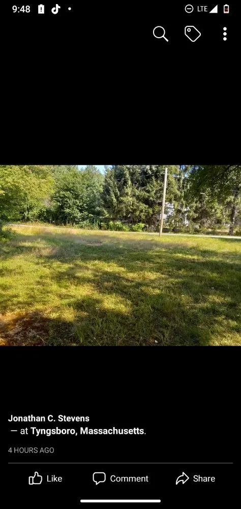 Professional lawn mowing service in Nashua, NH - Nashua Trashmasters