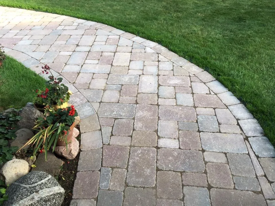 Affordable lawn care service with custom design in Roscoe, IL by Nason's Landscaping