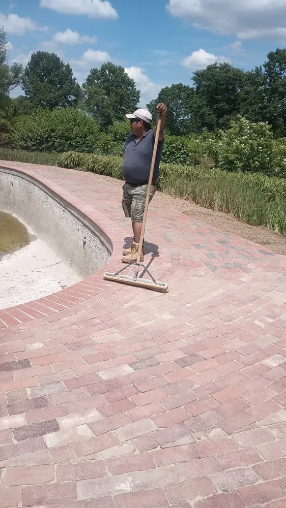 Trusted lawn care service in Plumsteadville, PA - Natareno Landscaping