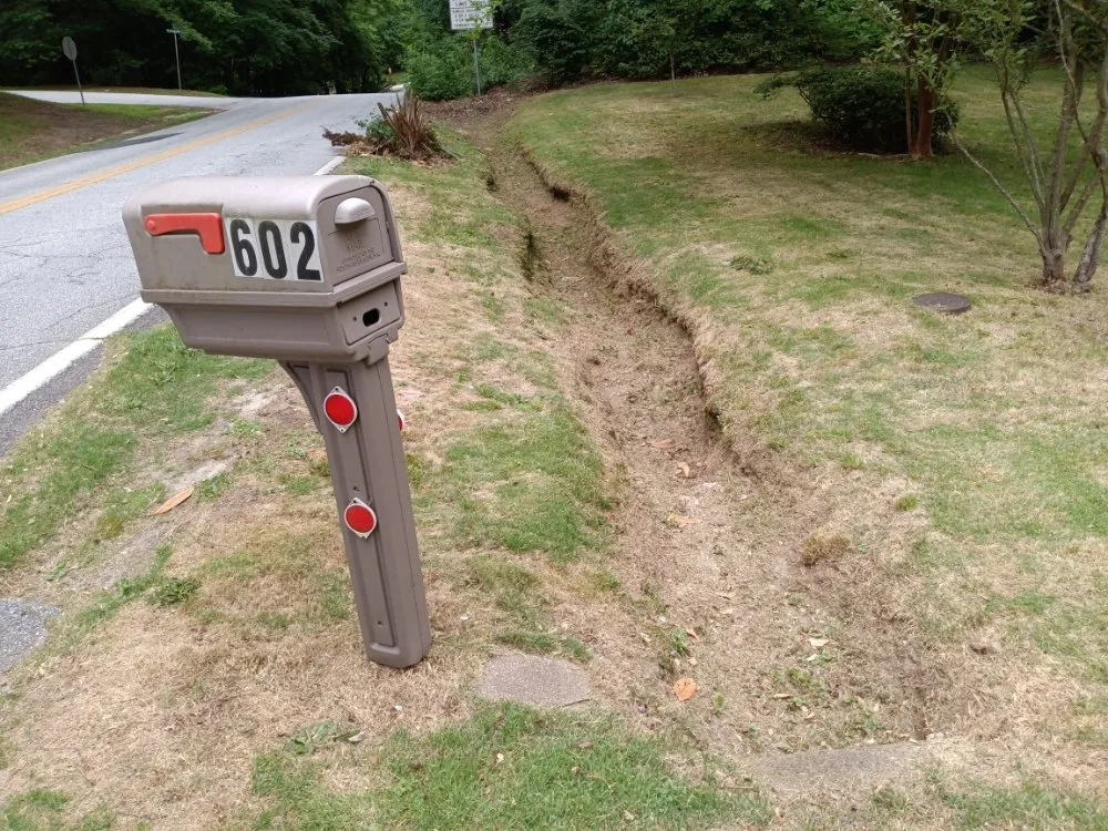 Local lawn mowing service in Taylors, SC - Nate Yard Service