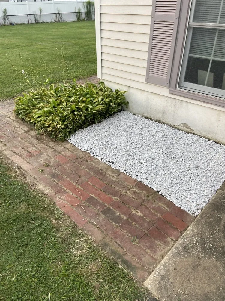 Custom lawn care service in Newark, DE by Nate’s Extra Mile Landscaping