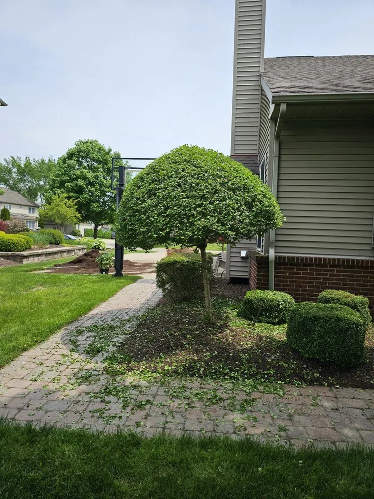 Affordable garden landscaping experts serving Leonard, MI - Nates Landscape And Lawn Care