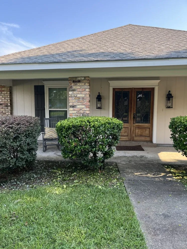 Local landscape installation for homes in Baton Rouge, LA by Nate’s Landscaping Environment