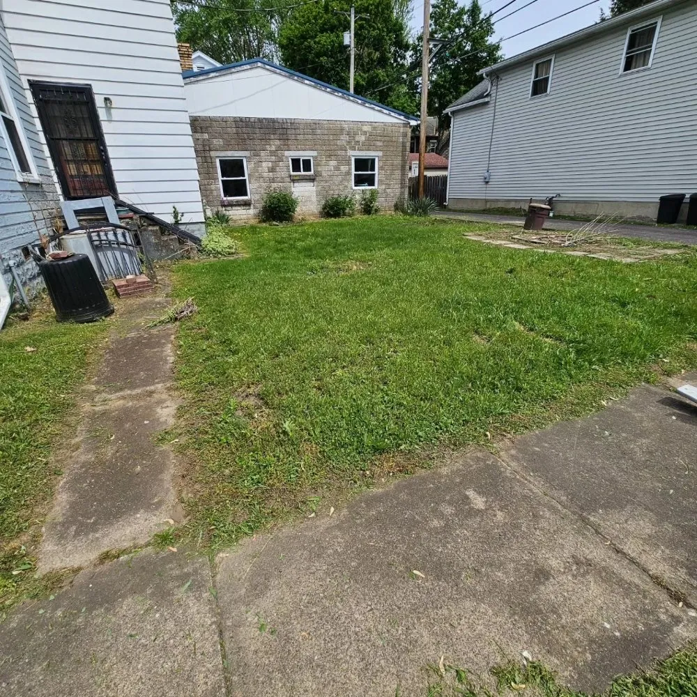 Local yard cleanup service for beautiful yards across Adrian, PA - Nate's Premium Property Maintenance