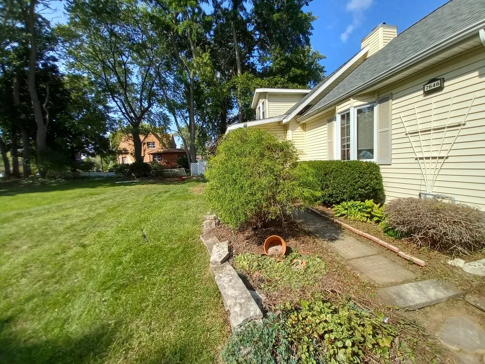 Local lawn care service in Milwaukee, WI - Nathan Landscape