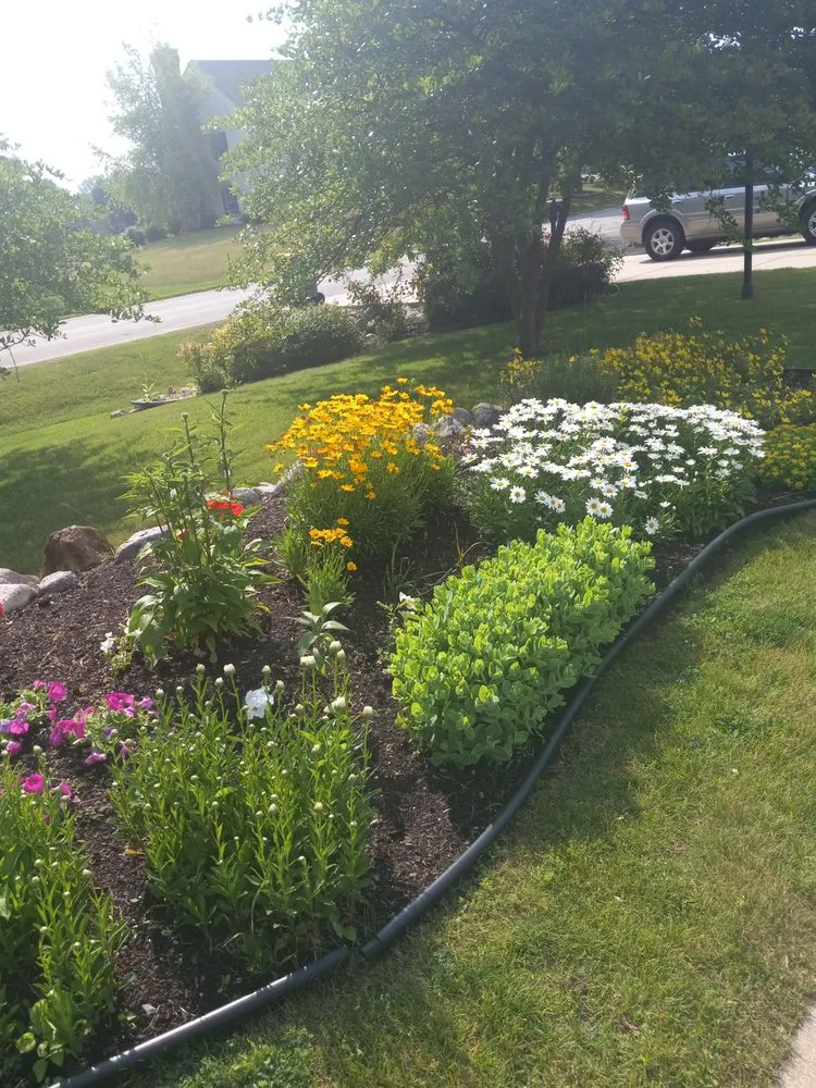 Expert yard maintenance experts serving Milwaukee, WI - Nathan Landscape