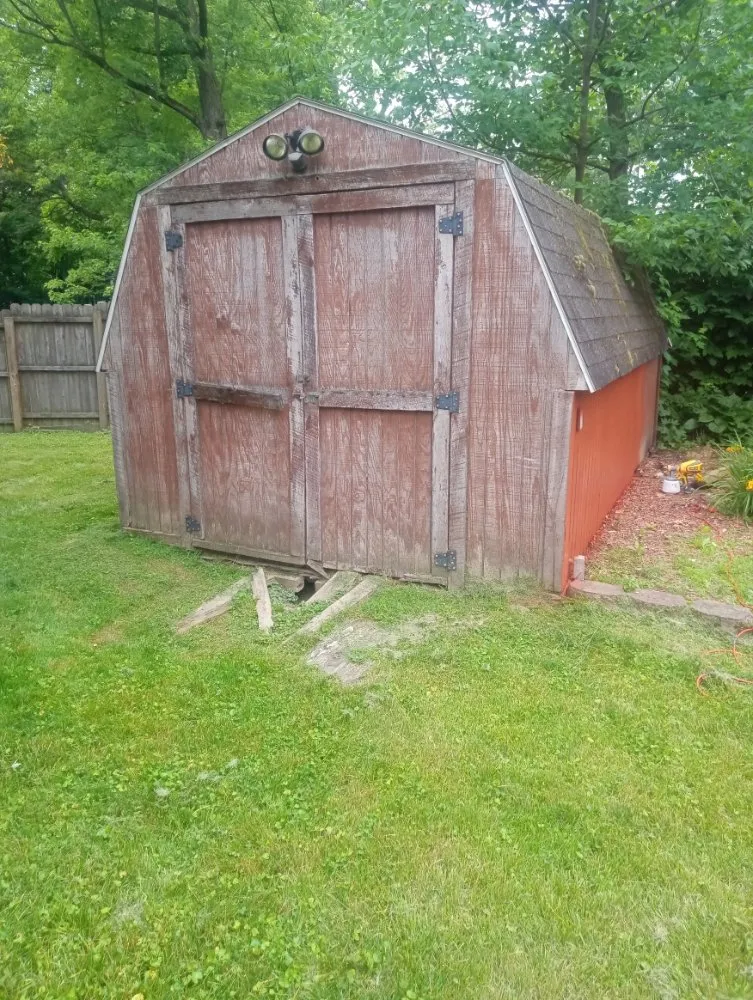 Affordable lawn care service experts serving Warren, OH - Nathans Landscaping and Construction