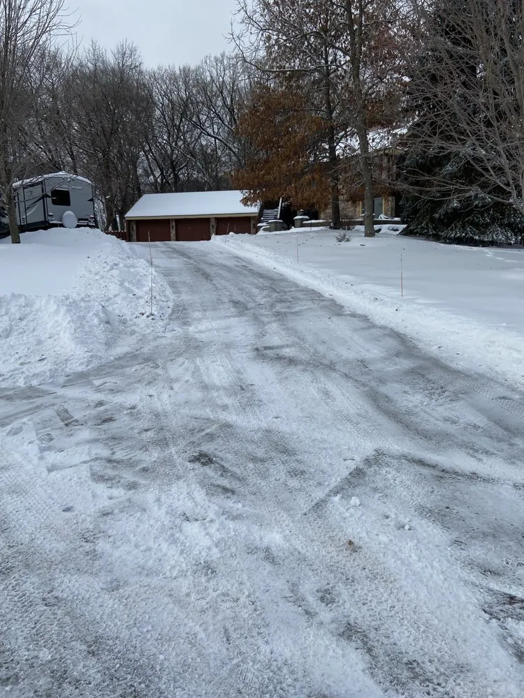 Expert yard maintenance experts serving Cottage Grove, MN - Nathan's Lawn Care