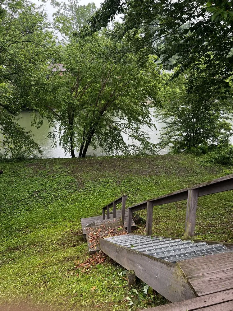 Affordable landscape design for year-round maintenance in Nitro, WV by Nathan’s Lawn Care