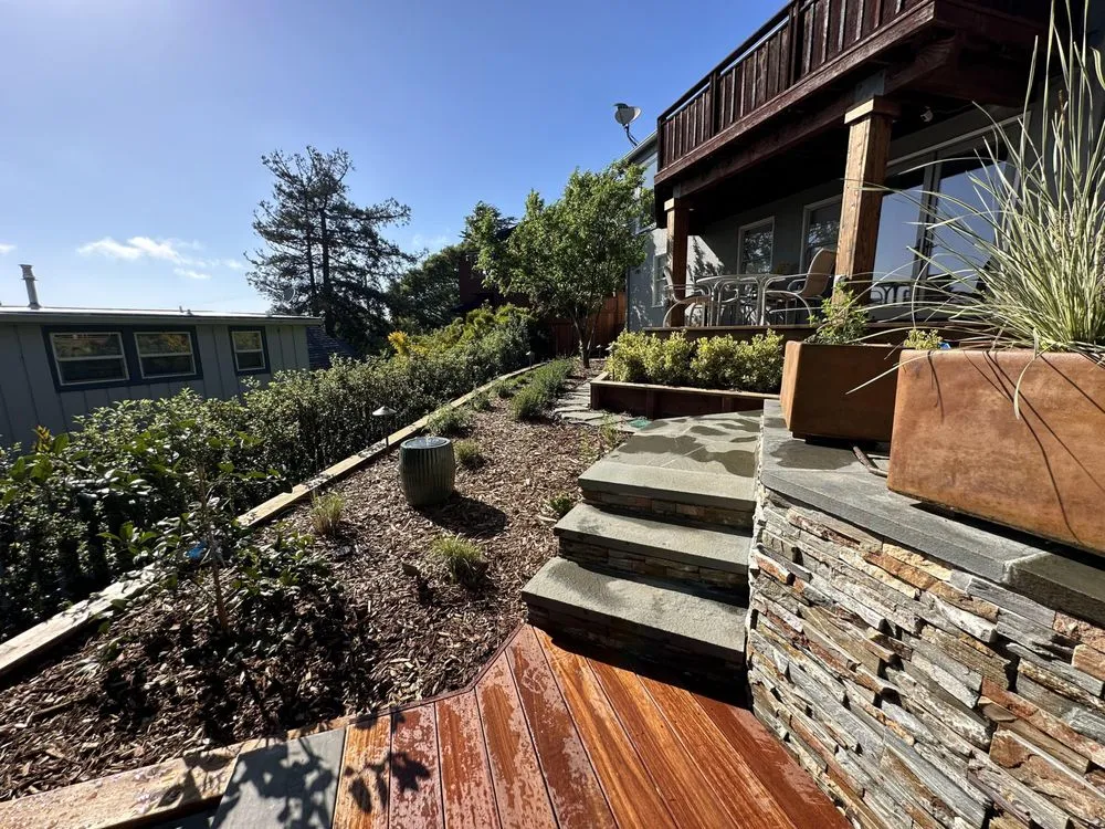 Custom garden landscaping in Redwood City, CA - National Paver Systems