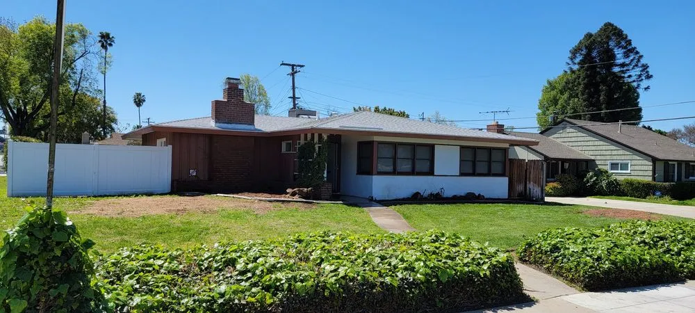 Affordable lawn mowing service in Anaheim, CA by National Tree Care & Landscape