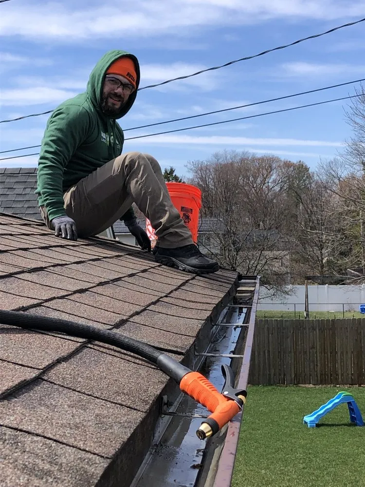 Custom lawn mowing service in Naperville, IL by National Yard Work