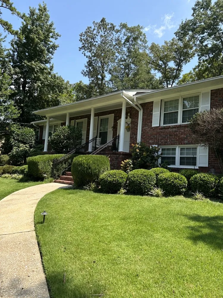 Custom lawn care service in Birmingham, AL by Nations Landscape