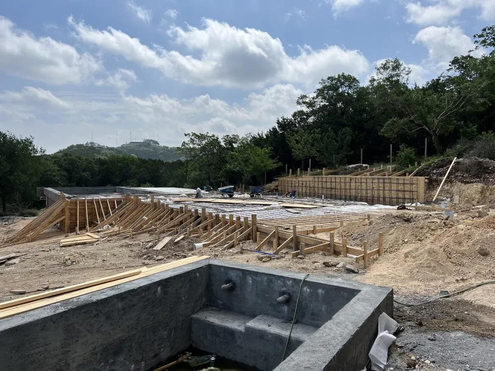 Affordable yard maintenance experts serving Canyon Lake, TX - Native Frontier