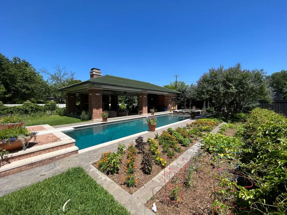 Reliable lawn care service in Arlington, TX by Native Gardeners