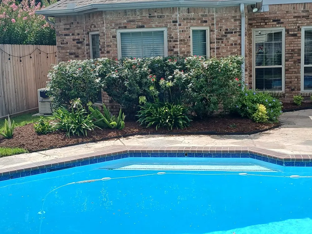 Custom outdoor landscaping experts serving Freeport, TX - Native Landscapes