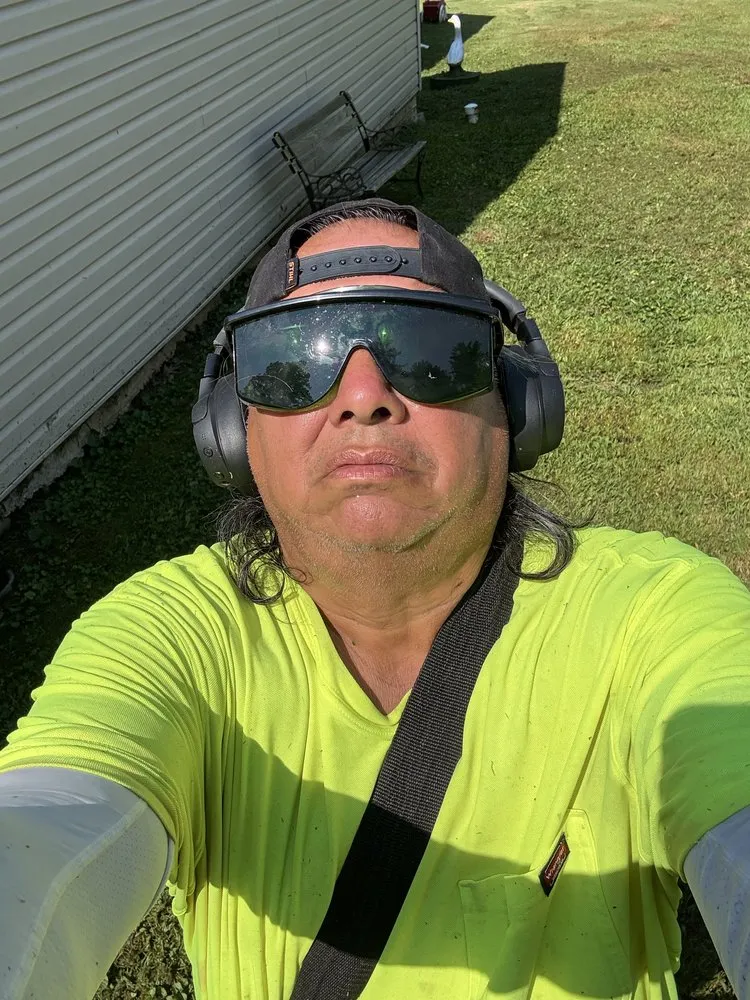 Local garden landscaping for residential properties in Villa Ridge, MO by Native Lawn Care