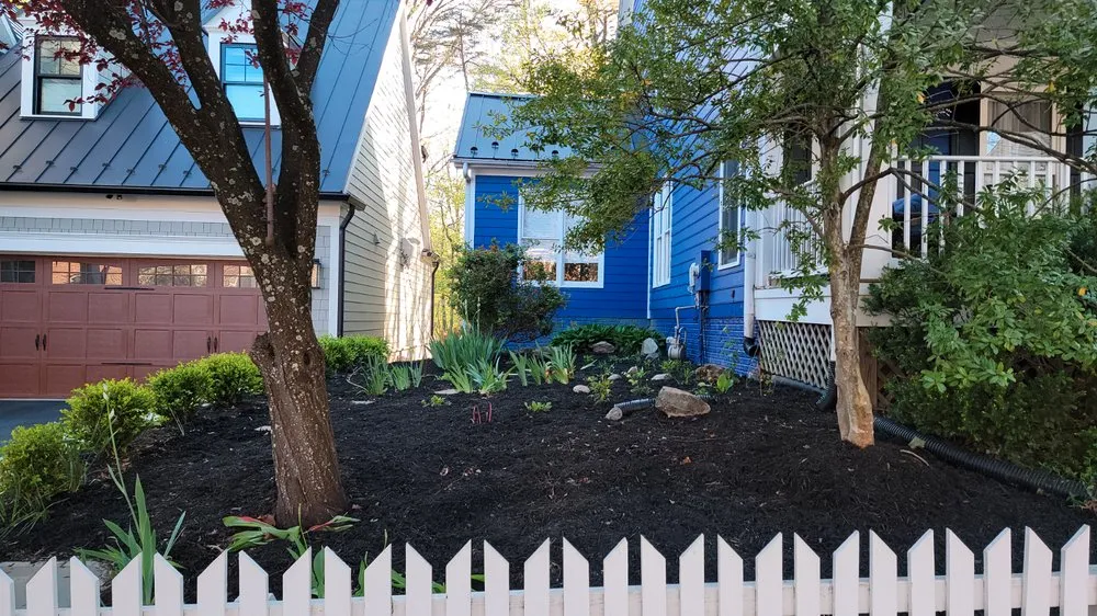 Custom yard maintenance experts serving North Potomac, MD - Native Plant Scapes