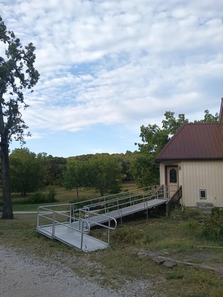 Affordable yard maintenance in Flemington, MO by Native Ways