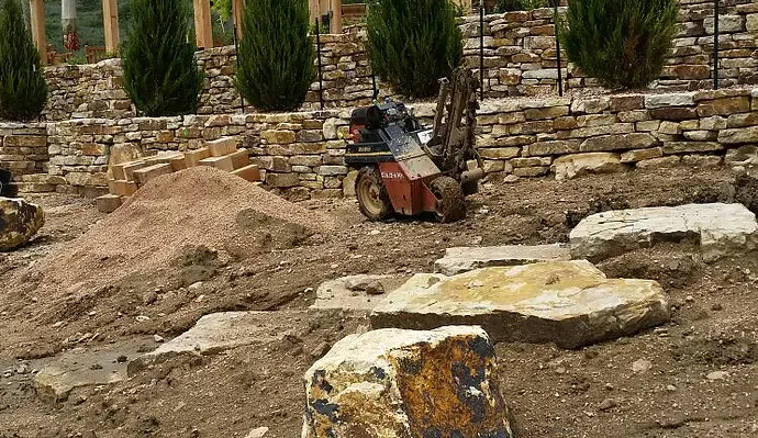 Professional yard maintenance for homes in Denver, CO by NativeScape