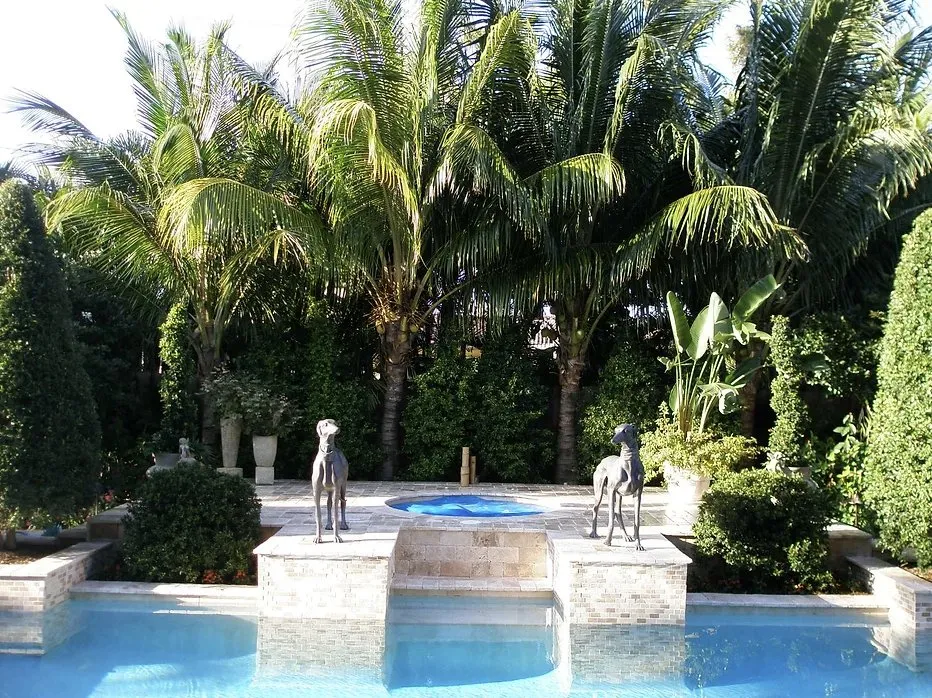 Top-rated landscaping services in Davie, FL by Natural Art Landscape & Design