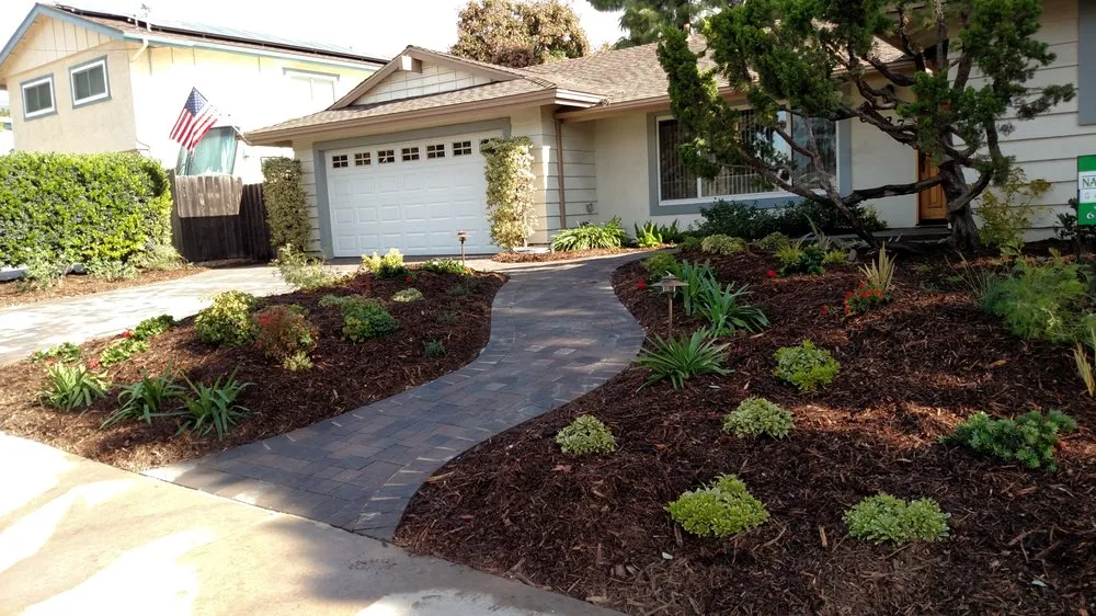 Affordable yard cleanup service for year-round maintenance in San Diego, CA by Natural Aspect Gardenscape