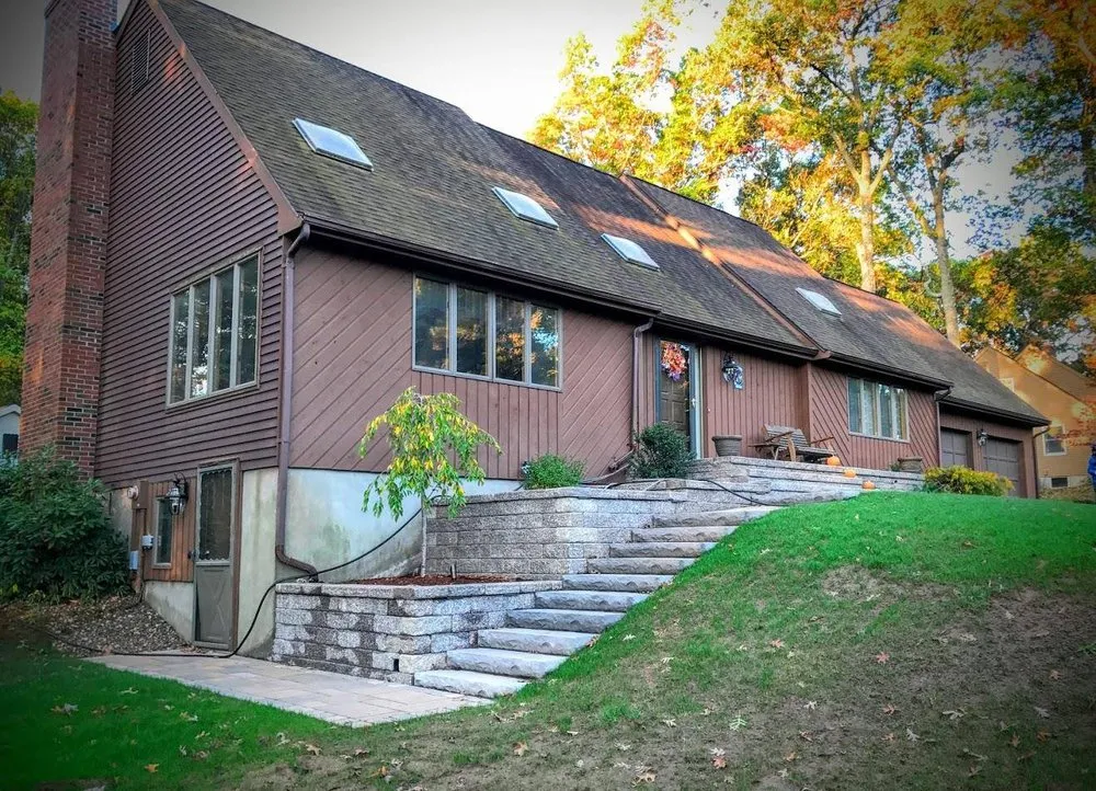 Professional garden landscaping in Tolland, CT by Natural Choice Landscaping