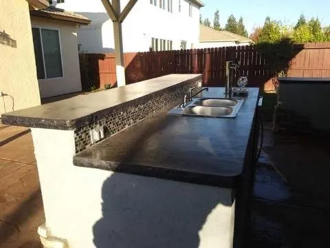 Affordable lawn care service in Stockton, CA by Natural Creations