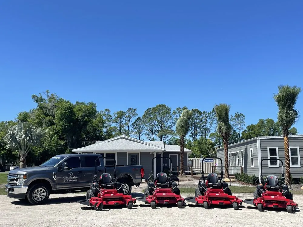Custom yard maintenance in Lutz, FL by Natural Designs Landscaping