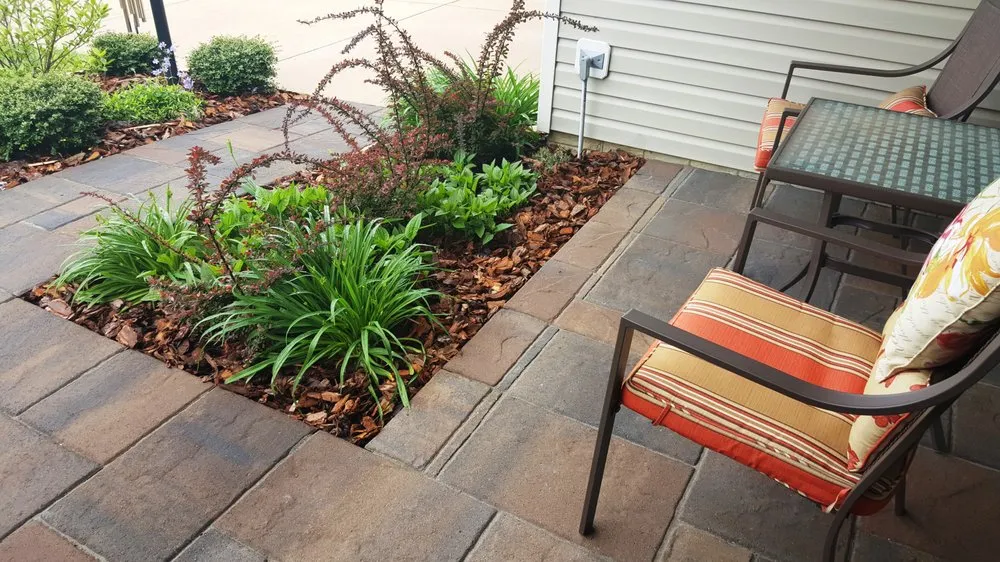 Reliable lawn mowing service in Mechanicsville, MD by Natural Elements