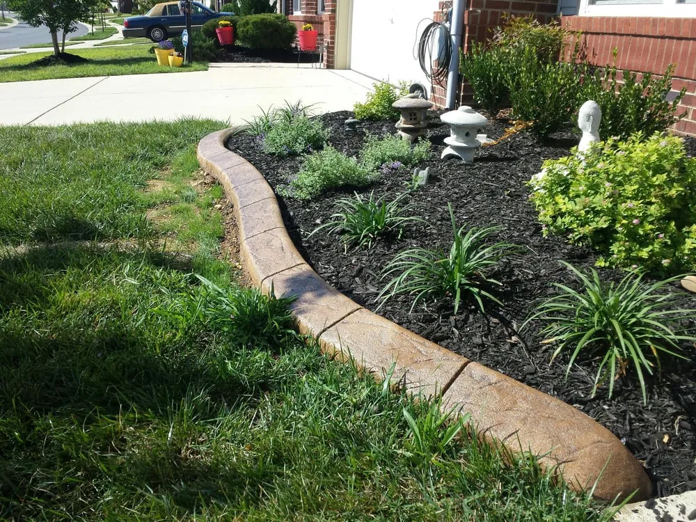 Local lawn mowing service experts serving Mechanicsville, MD - Natural Elements