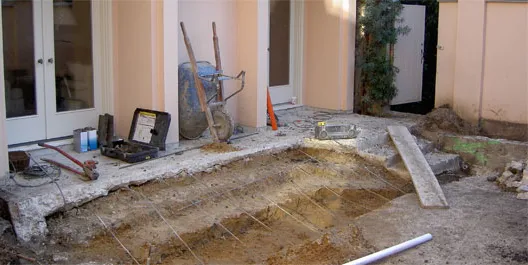 Expert lawn care service experts serving Dallas, TX - Natural Environments