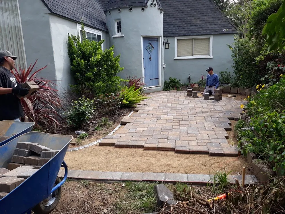 Custom garden landscaping with custom design across Sacramento, CA - Natural Green Gardening
