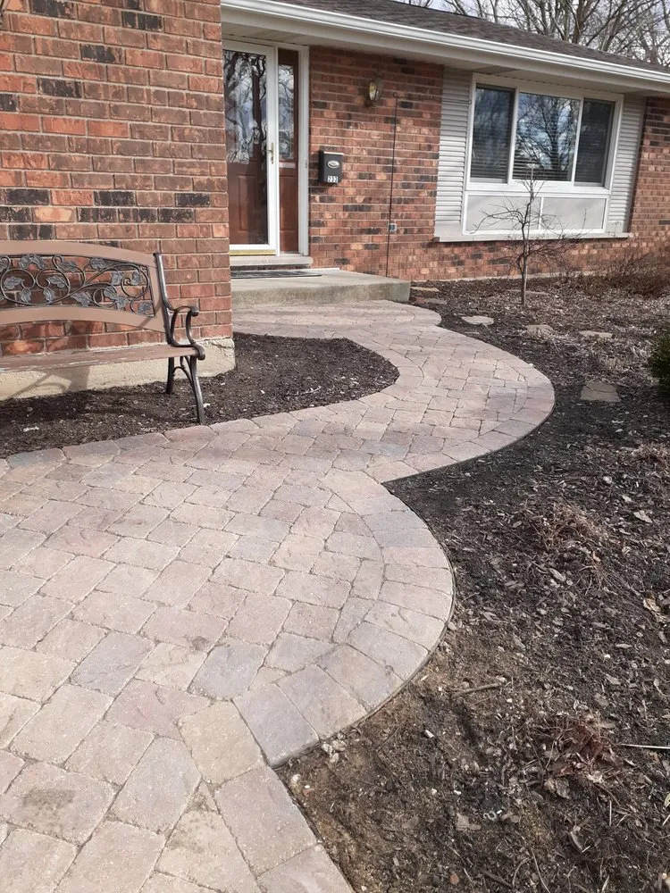 Professional lawn care service in Palatine, IL - Natural Innovations Landscaping