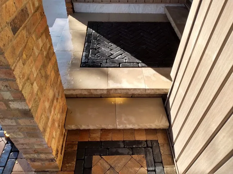 Top-rated yard cleanup service for homes in Palatine, IL by Natural Innovations Landscaping