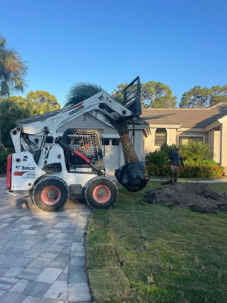 Custom lawn mowing service in Bonita Springs, FL by Natural Landscape