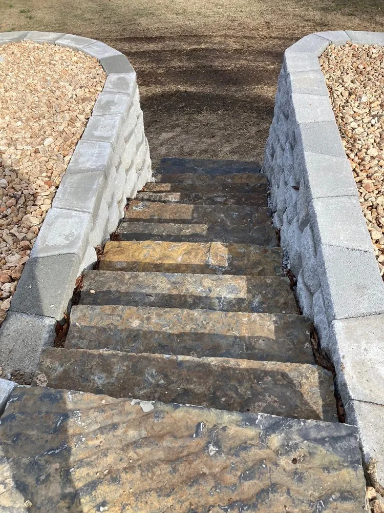 Top-rated outdoor landscaping with custom design in Bentonville, AR by Natural Landscapes & Designs