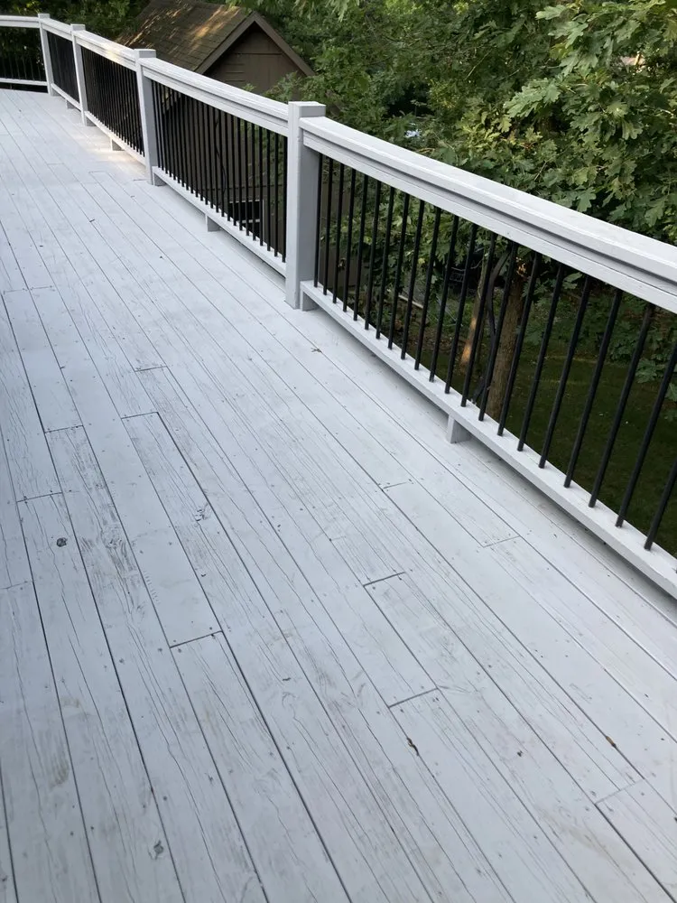 Top-rated yard maintenance in Bentonville, AR by Natural Landscapes & Designs