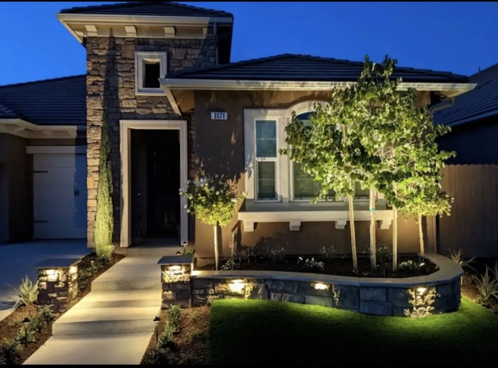 Custom landscaping services experts serving Ceres, CA - Natural Landscaping