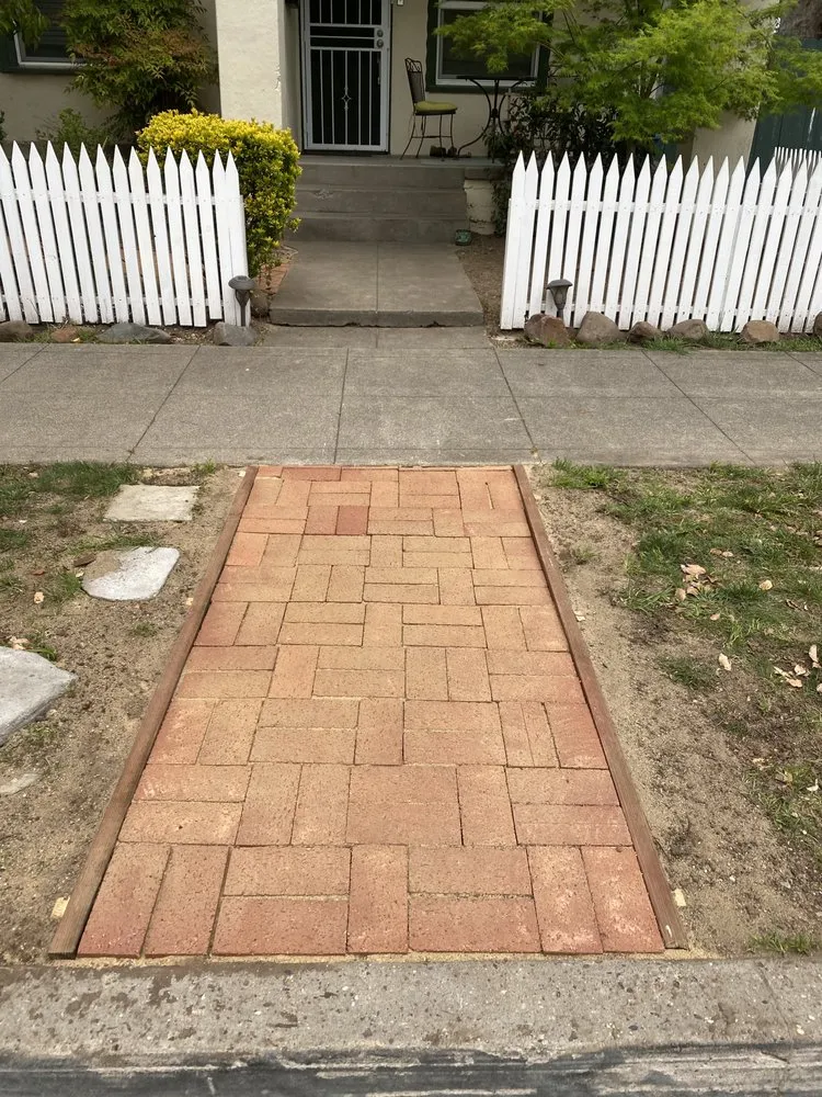 Professional lawn care service in Chico, CA - Natural Landscaping