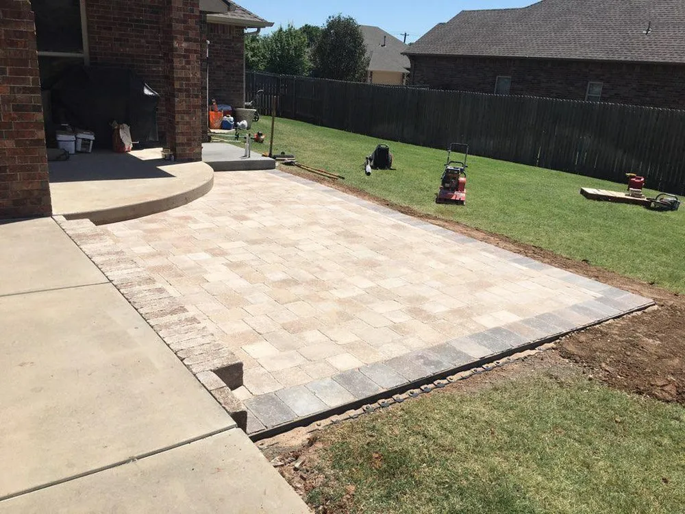 Top-rated landscape installation for year-round maintenance across Edmond, OK - Natural Landscaping