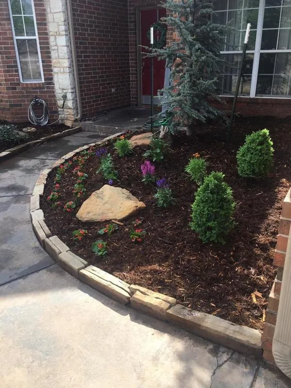 Top-rated yard cleanup service in Edmond, OK - Natural Landscaping